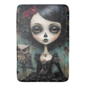 ゴシック様式の人形とフクロウ バスマット (正面縦)