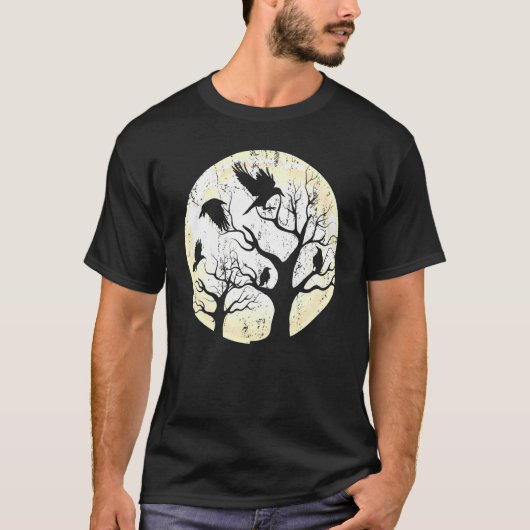 ゴシック様式の動物の森の鳥のレイヴン不気味な夜の月 Tシャツ (正面)