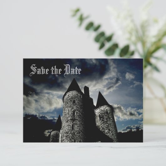 ゴシック様式の城のシーン日付を保存 招待状 (スタンド正面)