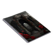 ゴシック様式の墓地ガゼボと赤いバラの夜 ノートブック (右側)