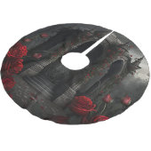 ゴシック様式の墓地ガゼボと赤いバラの夜 ブラッシュドポリエステルツリースカート (アングル)