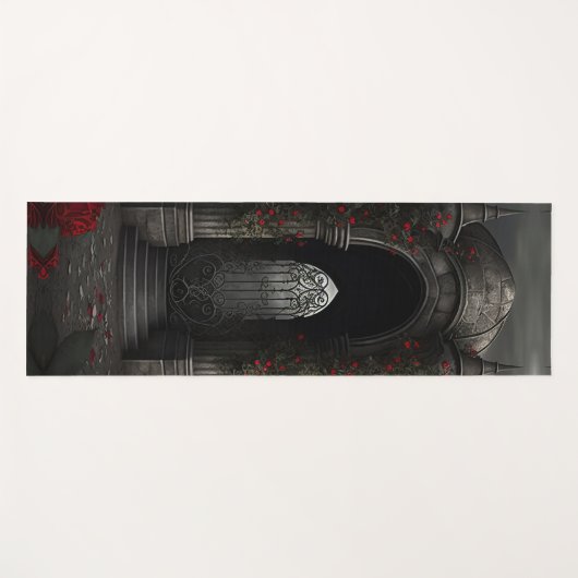 ゴシック様式の墓地ガゼボと赤いバラの夜 ヨガマット (正面(横))