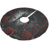 ゴシック様式の墓地バラガーデンと赤と黒 ブラッシュドポリエステルツリースカート (アングル)