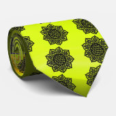 ゴシック様式の太陽ケルト結び目模様トパーズイエロー ネクタイ (ロール)