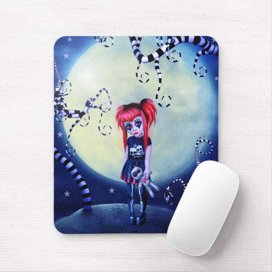 ゴシック様式の女の子ブードゥー人形と不気味なつる植物 マウスパッド (マウス)