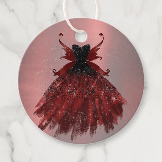 ゴシック様式の妖精クリムゾンガウン | 深いラディアントレッドシェーン フェイバータグ (正面)