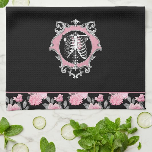 ゴシック様式の愛 |ピンクと黒のスケルトンハートフローラ キッチンタオル (折り畳み)