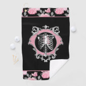 ゴシック様式の愛 |ピンクと黒のスケルトンハートフローラ ゴルフタオル (インサイチュ)