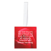 ゴシック様式の赤いバラがファーストバイトで愛結婚する キューブオーナメント (正面)