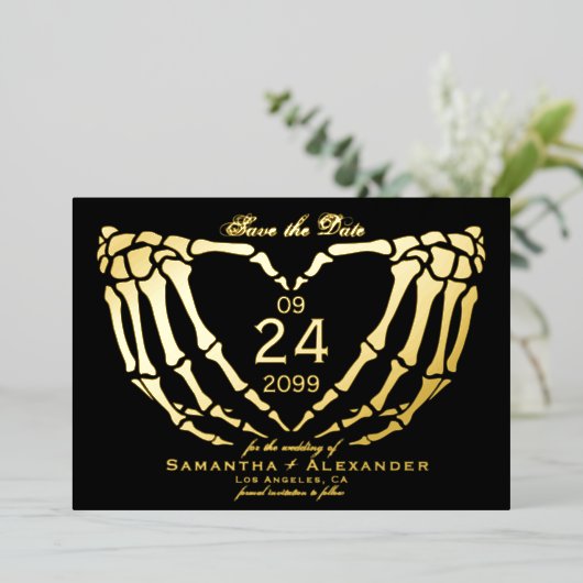 ゴシック様式の黒い結婚式が命日を救う 箔招待状 (立ち正面)