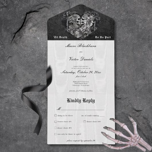 ゴシック様式の黒と白のスケルトンカップルのディナー オールインワン招待状