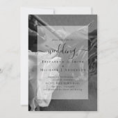 ゴシック様式の黒と白のバラのゴシック結婚式の招待 (正面)