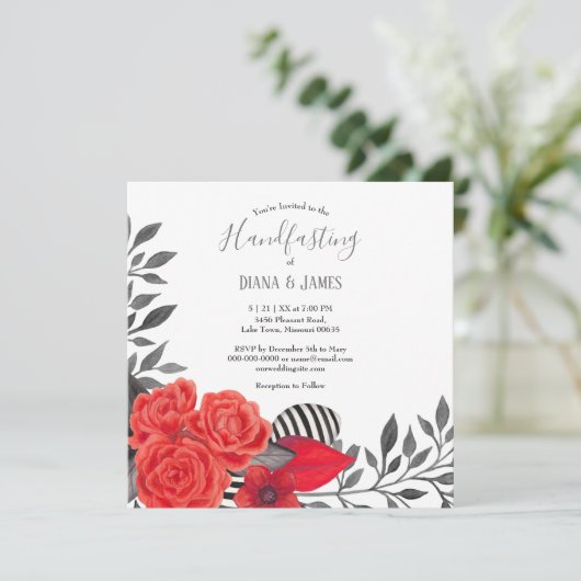 ゴシック様式フローラ | 赤と黒のハンドフェスト結婚の 招待状 (スタンド正面)