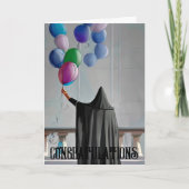 ゴシック様式フード姿未だ死んでいない誕生日 カード (正面)