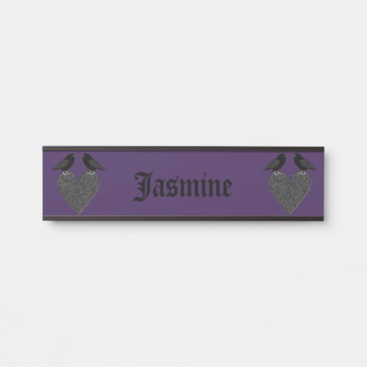 ゴシック様式ラヴェンスとブラックハートカスタム サインプレート (正面)