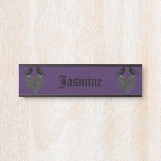 ゴシック様式ラヴェンスとブラックハートカスタム サインプレート (正面)