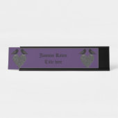 ゴシック様式ラヴェンスとブラックハートカスタム デスクネームプレート (正面)