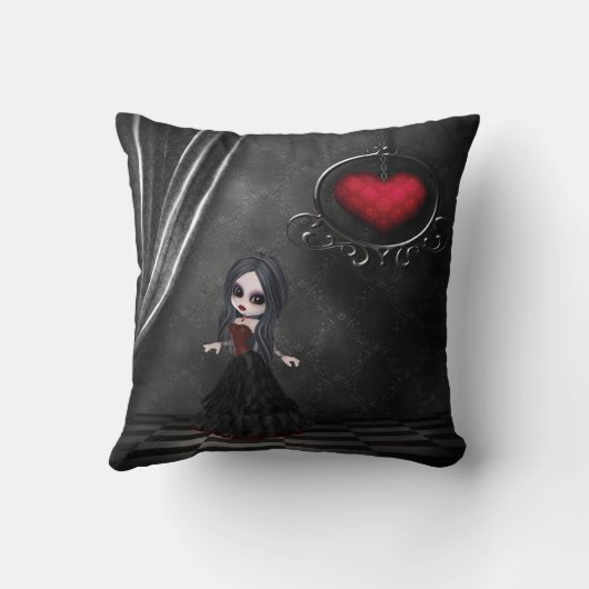 ゴシック様式ロマンスのゴシックの女の子及びぶら下がったなハートの枕 クッション (裏面)