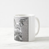 ゴシック様式石造りのガーゴイルのファンタジーの創造物の彫像 コーヒーマグカップ (正面右)