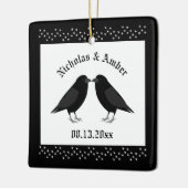 ゴシック結婚スキスをするラヴカスタムァン セラミックオーナメント (左)