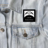 ゴシック結婚ス翼ハートカスタムモノグラムの 缶バッジ (インサイチュ)