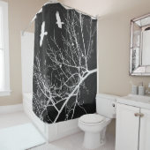 ゴシック風のカラスと木の風景写真 シャワーカーテン (インサイチュ)