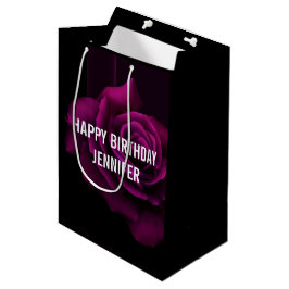 ゴシック風の紫色がかった赤バラの花の誕生日 ミディアムペーパーバッグ