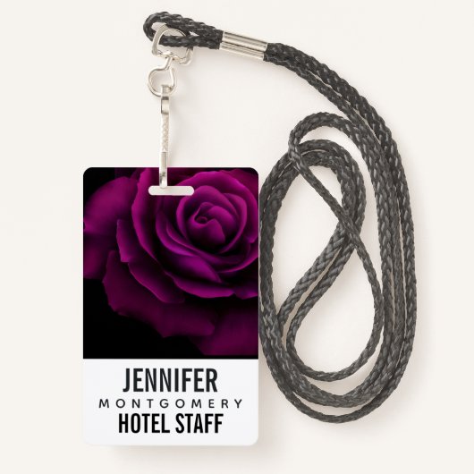 ゴシック風の紫赤バラの花 バッジ (裏面ランヤード)