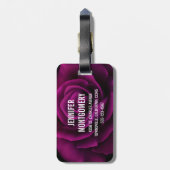 ゴシック風の紫赤バラの花 ラゲッジタグ (裏面縦)