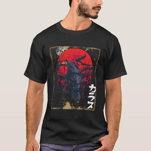 ゴシック風の螺旋赤月ブラッククロウ Tシャツ (正面)