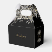 ゴシック ブラック ゴールド フローラル ローズ モノグラム ウェディング フェイバーボックス (裏面サイド)