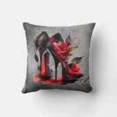 ゴシッファッショニスタク赤の下のバラ付き文字 クッション (裏面)
