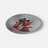 ゴシッファッショニスタク赤の下のバラ付き文字 ペーパープレート (アングル)