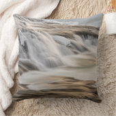 ゴダフォスの滝冬アイスランド クッション (ブランケット)