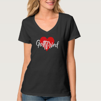 ゴットフリートという名前に恋してる 愛のハート Tシャツ