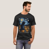 ゴッホの星空のハロウィーンの黒パグ犬F Tシャツ (正面フル)