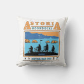 ゴニーのシルエットAstoria Goondocks クッション (正面)