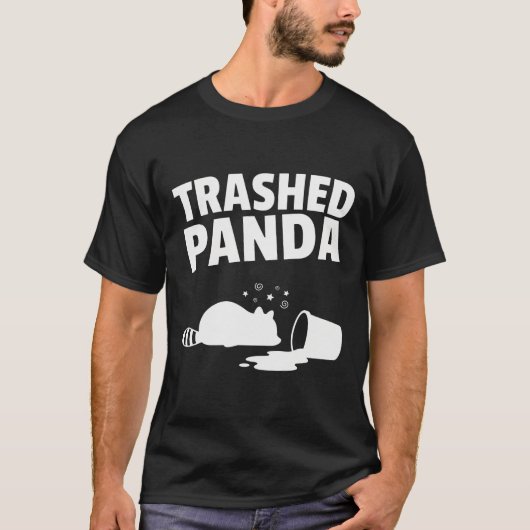 ゴミ漁りパンダの面白い酔っ払いアライグマ Tシャツ (正面)