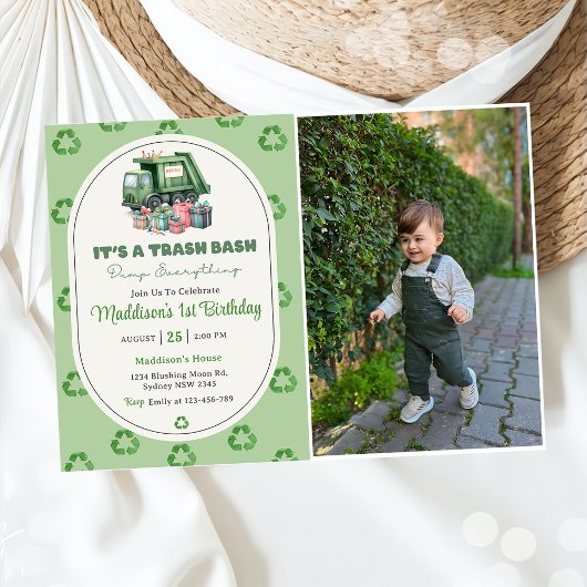 ゴミ箱トラック1st誕生日パーティー写真 招待状