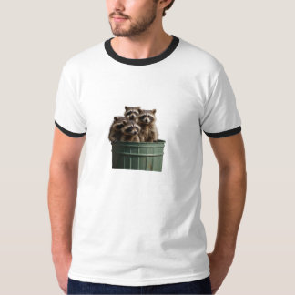 ゴミ箱パンダ遊び場 Tシャツ