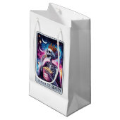 ゴミTVクイーンタロットカード抱き枕 スモールペーパーバッグ (正面アングル)