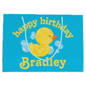 ゴムダッキー（アヒルちゃん）パーソナライズされた誕生日 ラージペーパーバッグ (裏面)