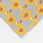 ゴムダッキー（アヒルちゃん） フリースブランケット (角)