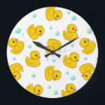 ゴム製アヒルパターン ラージ壁時計<br><div class="desc">"ゴム製アヒル"は、"ゴム製アヒルちゃん"、"ゴム製duckie"、アヒル、アヒルちゃん、duckie、かわいいかわいい、黄色、パターン愛らしい、菓子浴室、浴室、シャワー、泡、泡、石鹸、泡、洗浄、子供、子供、子供、"新学期"、子供ガーリーな、浸ること、ベビー、水、浸りま浸りま、泡、水泳、水泳、泳ぐ人、プール、"プール"、予測できない、ユーモアのあるなユーモアおもしろいなおもしろい、浸ります</div>