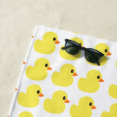 "ゴム製アヒル"のパーソナライズなビーチタオル ビーチタオル (インサイチュ)