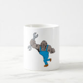 ゴリラの整備士がレンチを持つ コーヒーマグカップ (中央)
