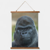 ゴリラファミリー – Ozala Lope And Oumbi 吊り下げ型タペストリー (正面3)