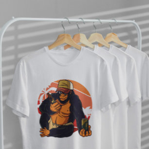 ゴリラ飲みビール Tシャツ