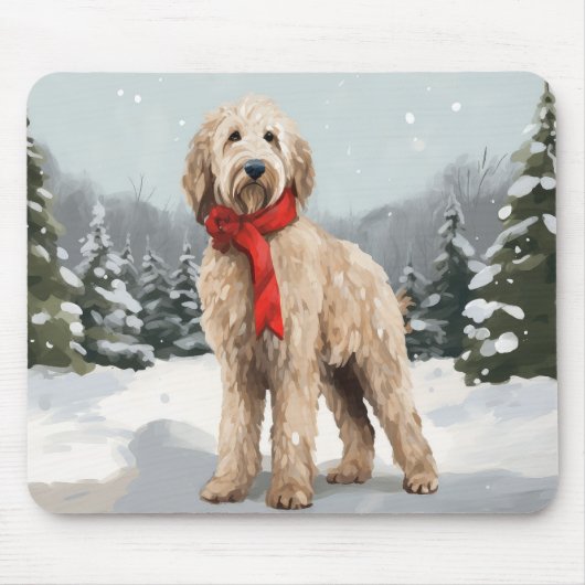 ゴルデンドゥードルの犬と雪のクリスマス マウスパッド (正面)