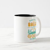 ゴルフおもしろいプレーヤーゴルファー多くのボールをゴルフのパン ツートーンマグカップ (正面右)